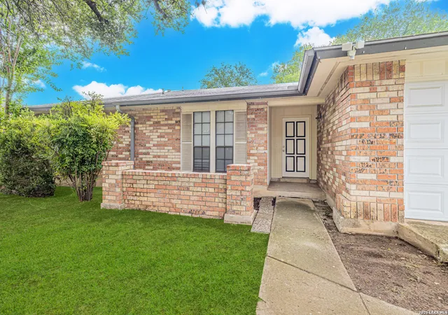 Photo 2 of Single family home for sale at 8406 Cactus Crk, San Antonio, TX 78251 | MLS# 1973632 | Listing updated on 2026-06-18