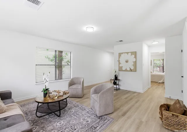 Photo 4 of Single family home for sale at 6619 Barton Rock Rd, San Antonio, TX 78239 | MLS# 1973655 | Listing updated on 2026-08-07