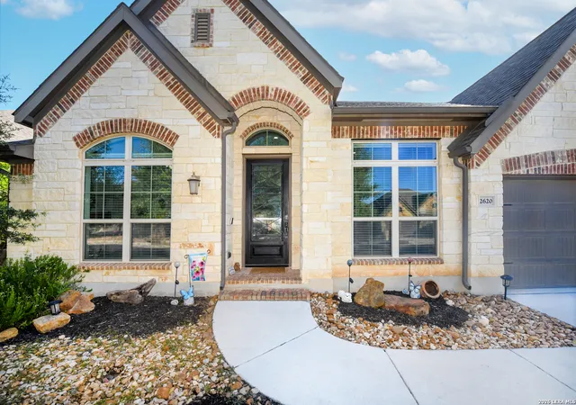 Photo 2 of Single family home for sale at 2620 Malboona Mews Dr, New Braunfels, TX 78132 | MLS# 1973671 | Listing updated on 2026-09-14