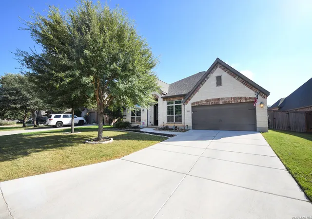 Photo 3 of Single family home for sale at 2620 Malboona Mews Dr, New Braunfels, TX 78132 | MLS# 1973671 | Listing updated on 2026-09-14