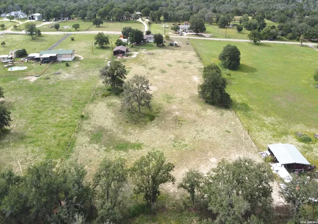 Photo 3 of Single family home for sale at 167 Ranch Country Dr, La Vernia, TX 78121 | MLS# 1973683 | Listing updated on 2026-07-28