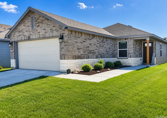 Photo 1 of Single family home for sale at 5911 Macdona Rdg, San Antonio, TX 78252 | MLS# 1973692 | Listing updated on 2026-09-15