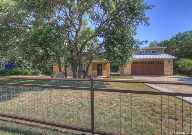 Photo 3 of Sale Pending at 3055 Lakeview, Canyon Lake, TX 78133 | MLS# 1973699 | Listing updated on 2026-09-08