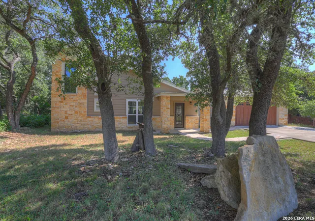 Photo 4 of Sale Pending at 3055 Lakeview, Canyon Lake, TX 78133 | MLS# 1973699 | Listing updated on 2026-09-08