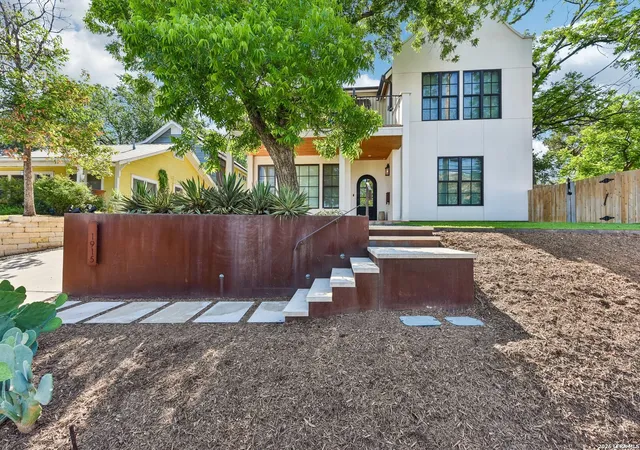 1st image of 1915 Brackenridge St, Austin, TX 78704 | MLS# 1973706