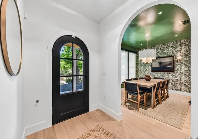 5th image of 1915 Brackenridge St, Austin, TX 78704 | MLS# 1973706
