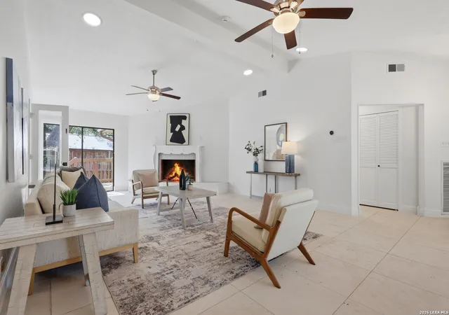 Photo 4 of Sale Pending at 32 Donore, San Antonio, TX 78229 | MLS# 1973717 | Listing updated on 2026-08-31