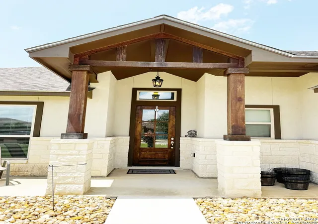 Photo 2 of Single family home for sale at 1683 Vista View, Pleasanton, TX 78064 | MLS# 1973774 | Listing updated on 2026-09-11