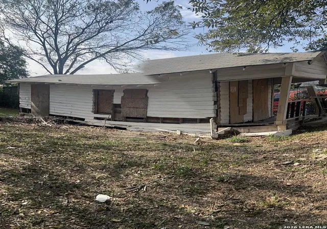 Photo 1 of Land for sale at 136 N Alabama St, San Antonio, TX 78203 | MLS# 1973778 | Listing updated on 2026-08-01