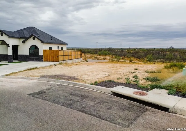 4th image of 2333 Darlene Street, Eagle Pass, TX 78852 | MLS# 1979155