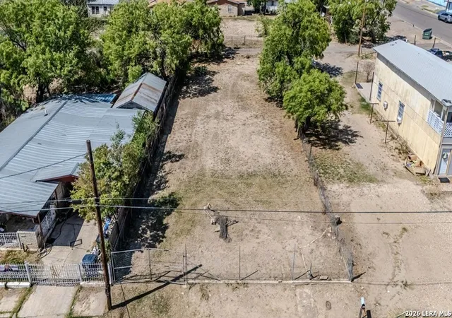 4th image of 1365 Bryan St, Eagle Pass, TX 78852 | MLS# 1979156