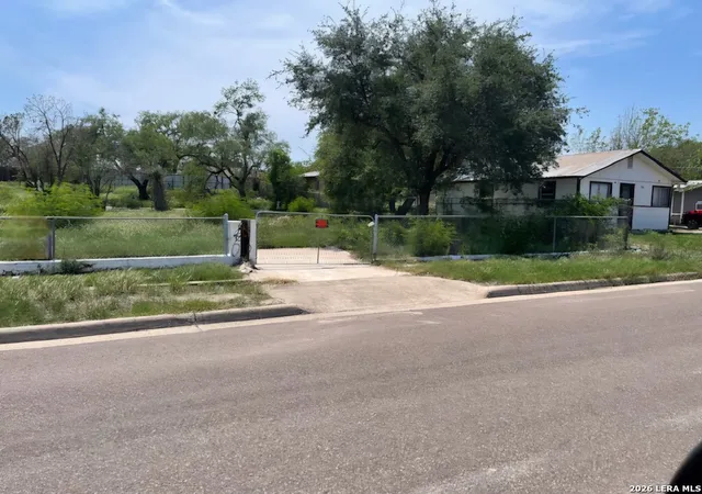 3rd image of 969 Ave D, Eagle Pass, TX 78852 | MLS# 1979174