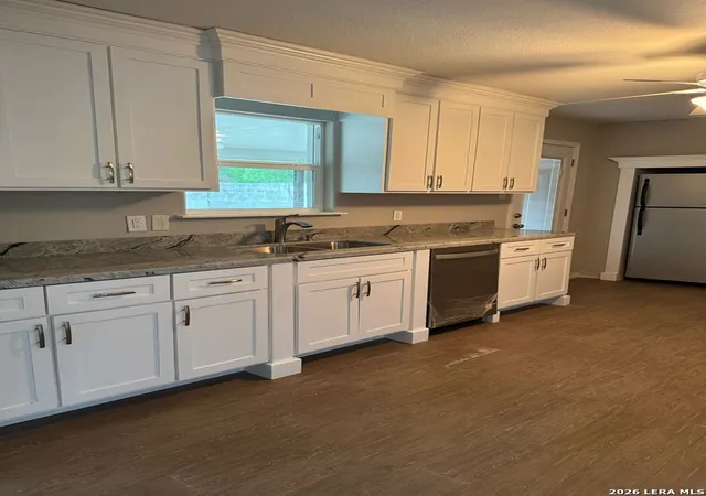 Photo 4 of Single family home for sale at 956 Guadalajara, Eagle Pass, TX 78852 | MLS# 1979407 | Listing updated on 2026-08-21