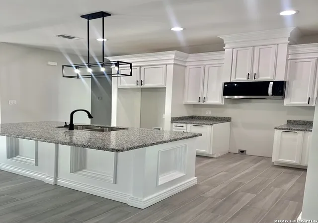 Photo 3 of Single family home for sale at 261 Dub Dr, Eagle Pass, TX 78852 | MLS# 1981032 | Listing updated on 2026-08-02