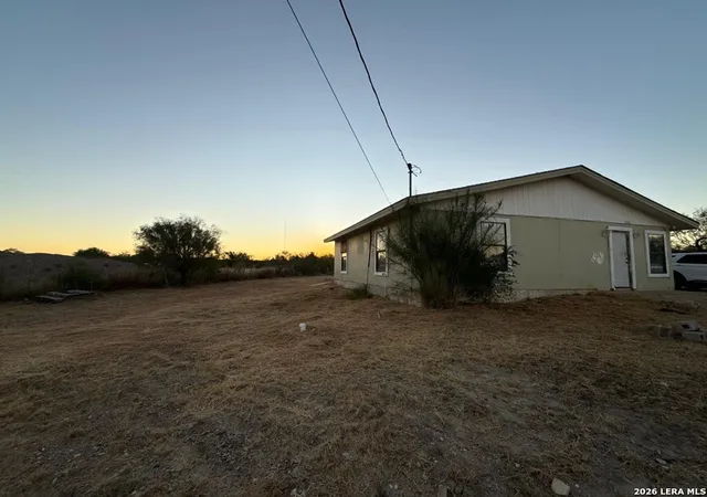 Photo 3 of Sale Pending at 633 Molina Loop, Eagle Pass, TX 78852 | MLS# 1981033 | Listing updated on 2026-08-12