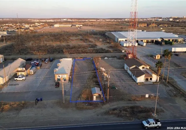 1st image of 2292 N Veterans Blvd, Eagle Pass, TX 78852 | MLS# 1981074