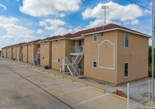 Photo 4 of Condo for sale at 391 Riverside Dr #UNIT 4, Eagle Pass, TX 78852 | MLS# 1981121 | Listing updated on 2026-09-02