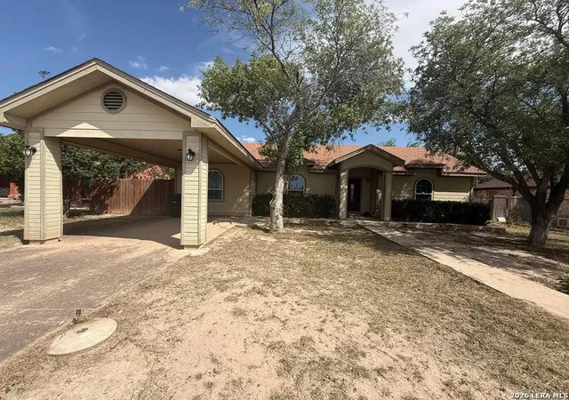 Photo 3 of Single family home for sale at 80 Mari Dr, Eagle Pass, TX 78852 | MLS# 1981164 | Listing updated on 2026-08-15