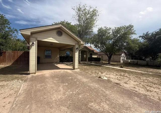 Photo 3 of Single family home for sale at 80 Mari Dr, Eagle Pass, TX 78852 | MLS# 1981164 | Listing updated on 2026-08-15