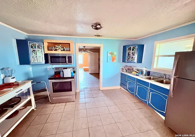 4th image of 3233 Yucca Loop, Eagle Pass, TX 78852 | MLS# 1981234