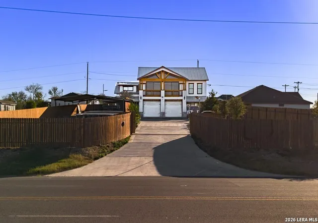 Photo 3 of Single family home for sale at 7328 Fm 1021, Eagle Pass, TX 78852 | MLS# 1981337 | Listing updated on 2026-08-18