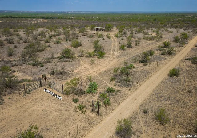 16th image of 801 Private Rd 303, Eagle Pass, TX 78852 | MLS# 1981349