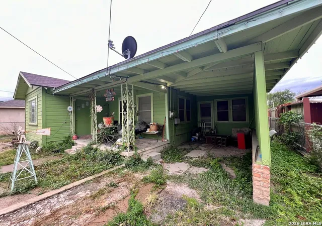 Photo 3 of Single family home for sale at 503 503 W Morin, Del Rio, TX 78840 | MLS# 1981528 | Listing updated on 2026-09-13