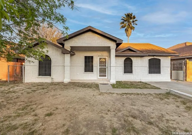 1st image of 1661 Paseo Encinal Dr #N/A, Eagle Pass, TX 78852 | MLS# 1981562