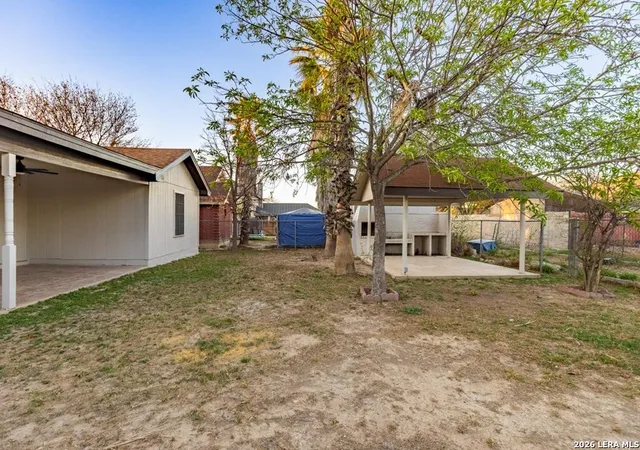 5th image of 1661 Paseo Encinal Dr #N/A, Eagle Pass, TX 78852 | MLS# 1981562