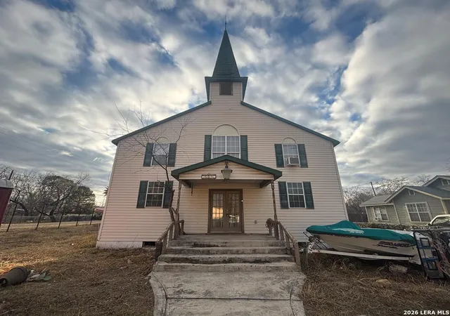 Single family home for sale at 619 Second St, Quemado, TX 78877 | MLS# 1981614