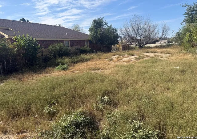 10th image of 899 Madison Street, Eagle Pass, TX 78852 | MLS# 1981637