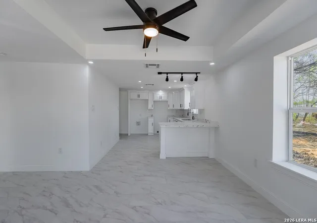 5th image of 182 Victoriano Ave, Eagle Pass, TX 78852 | MLS# 1981682