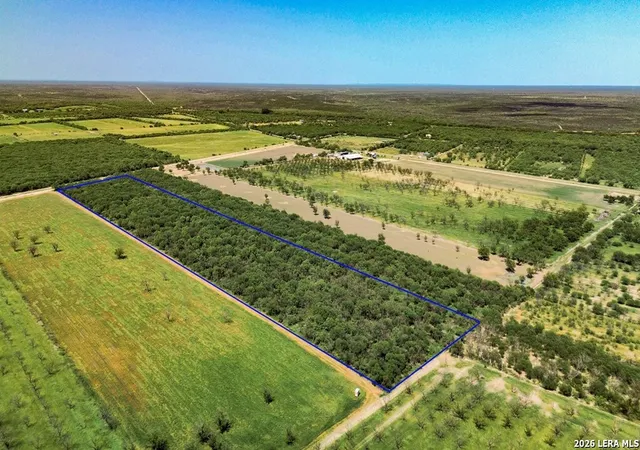 Photo 2 of House for sale at 972 Silver Bridge Rd, Quemado, TX 78877 | MLS# 1982192 | Listing updated on 2026-08-07