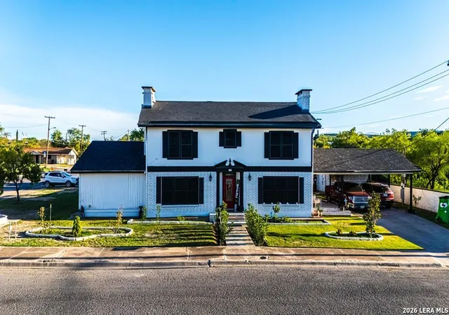 Photo 1 of Single family home for sale at 2199 Hillcrest Blvd, Eagle Pass, TX 78852 | MLS# 1983414 | Listing updated on 2026-08-29
