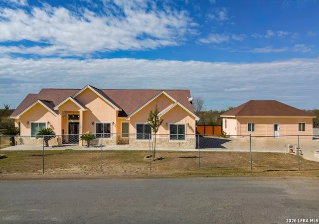 Photo 2 of Single family home for sale at 1182 Wagon Wheel Road, Eagle Pass, TX 78852 | MLS# 1984915 | Listing updated on 2026-09-15