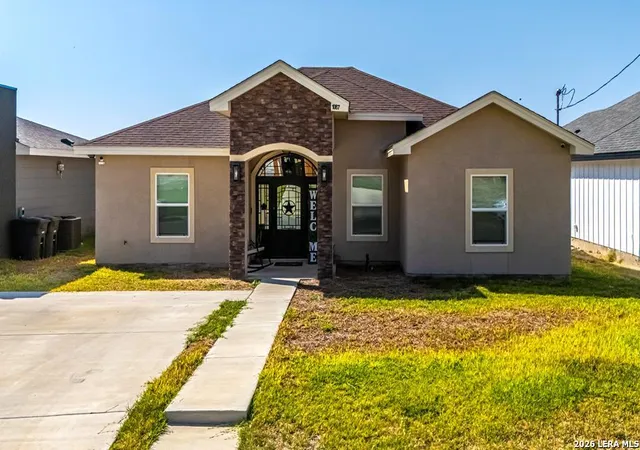 Photo 1 of Single family home for sale at 1087 Pizzaro Lane, Eagle Pass, TX 78852 | MLS# 1984973 | Listing updated on 2026-08-25