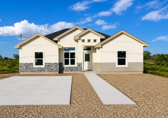 3rd image of 259 Remington, Eagle Pass, TX 78852 | MLS# 1984988