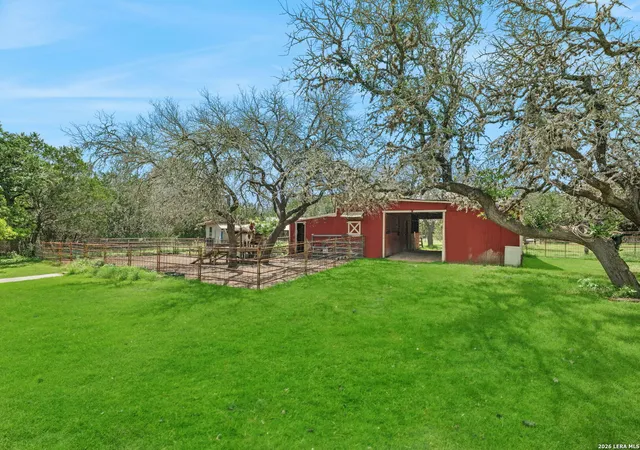 Photo 4 of Single family home for sale at 34 J Williams Rd, Boerne, TX 78006 | MLS# 1985000 | Listing updated on 2026-07-01
