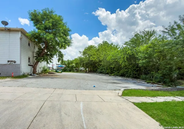 2nd image of 402 Mulberry, San Antonio, TX 78212 | MLS# 1990073