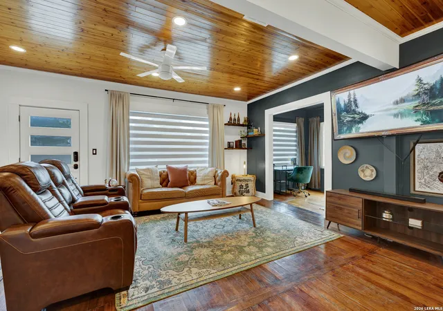 5th image of 225 S Live Oak Ave, New Braunfels, TX 78130 | MLS# 1990088
