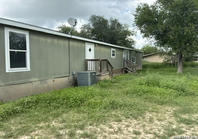 Homes for sale in La Pryor, TX | 259 W Velna St, La Pryor, TX 78872 | MLS# 1990104