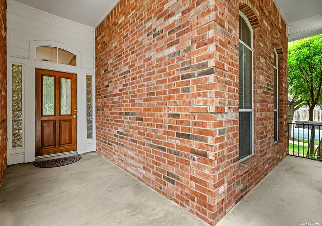 Photo 3 of Sale Pending at 2510 Duval Dr, New Braunfels, TX 78130 | MLS# 1990199 | Listing updated on 2026-08-14