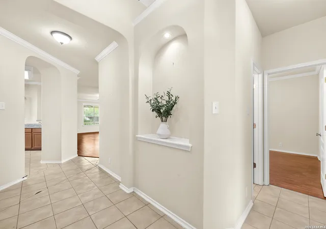 Photo 4 of Sale Pending at 2510 Duval Dr, New Braunfels, TX 78130 | MLS# 1990199 | Listing updated on 2026-08-14