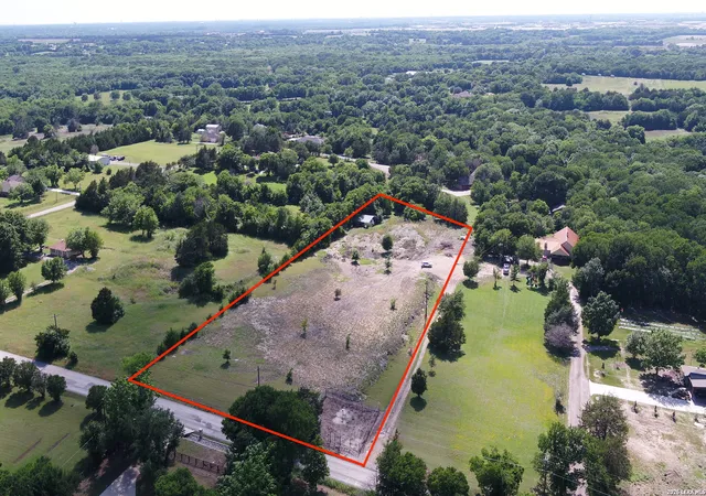 Photo 1 of Land for sale at 920 S Bridgefarmer Rd, Mckinney, TX 75069 | MLS# 1990278 | Listing updated on 2026-08-15