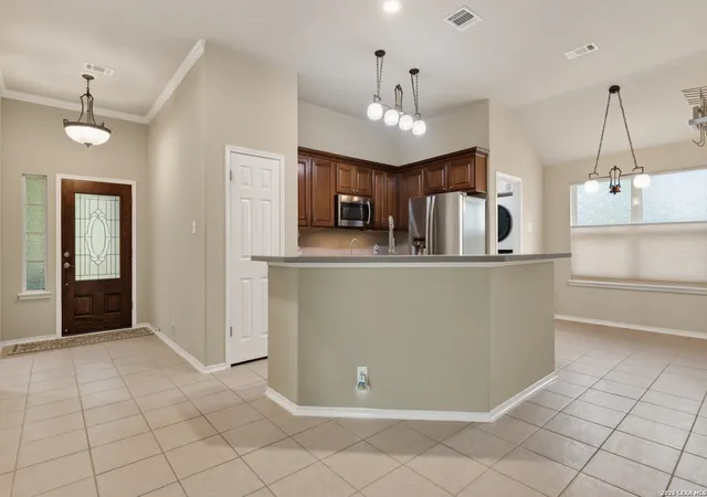 Photo 4 of Sale Pending at 214 Aster Trl, San Antonio, TX 78256 | MLS# 1990362 | Listing updated on 2026-08-19