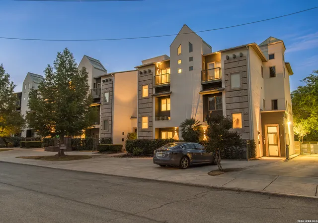 Homes for sale in San Antonio, TX | 215 Annie #UNIT E, San Antonio, TX 78212 | MLS# 1990432