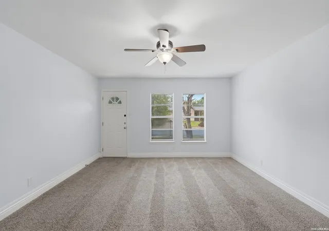 image of 4747 Swann Ln, San Antonio, TX 78219 | MLS# 1990454