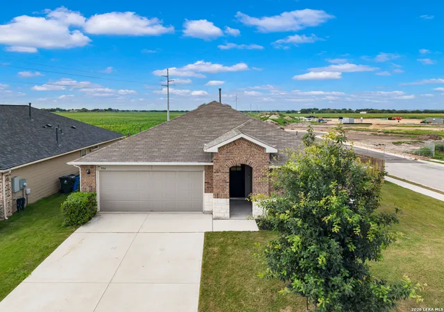 Homes for sale in Seguin, TX | 984 Amble Oak, Seguin, TX 78155 | MLS# 1990458