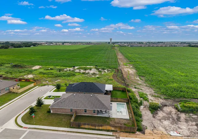 Homes for sale in Seguin, TX | 984 Amble Oak, Seguin, TX 78155 | MLS# 1990458