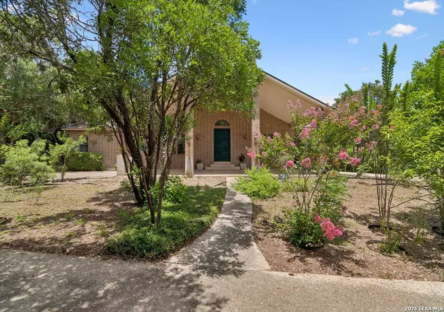 Photo 1 of Single family home for sale at 237 Crest Trl, San Antonio, TX 78232 | MLS# 1990470 | Listing updated on 2026-09-11